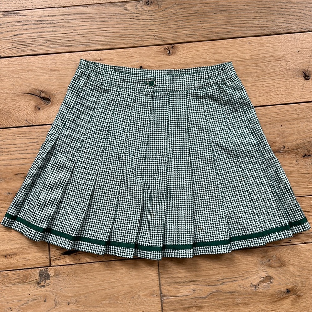 Green and White Skirt - Size 8